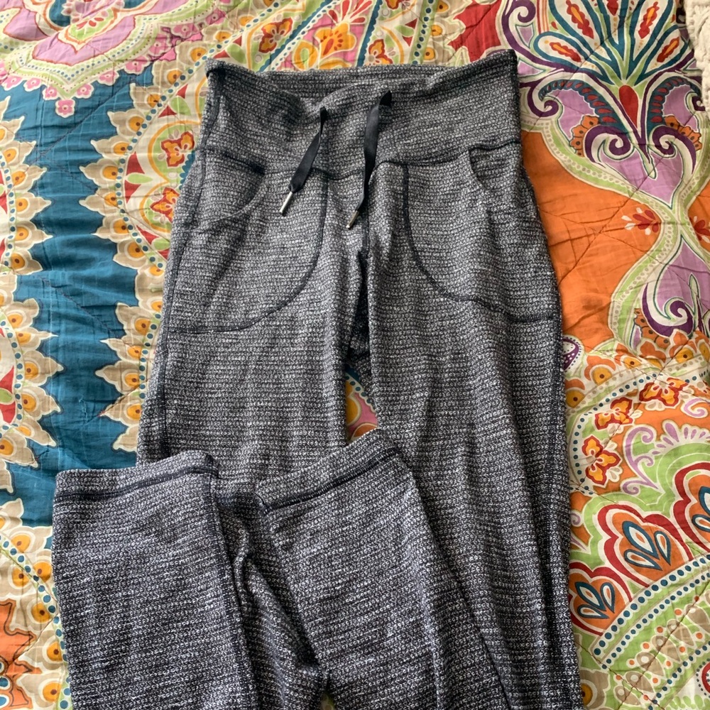 Lululemon Grey Pocket Leggings